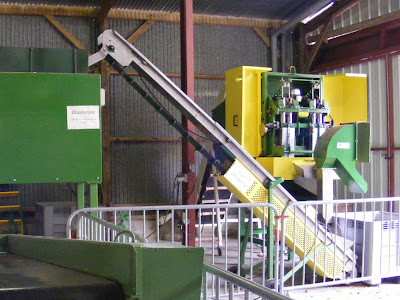 Nut Cracking Machine