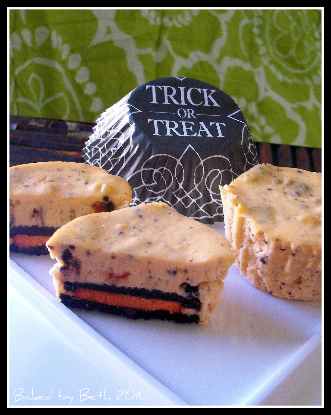 Baked by Beth: Mini Halloween Cheesecakes