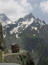 The road into Leh