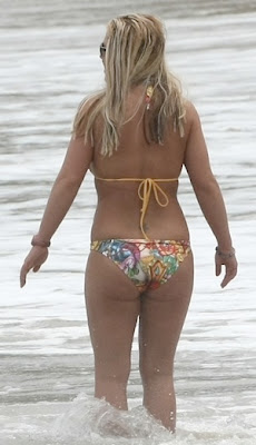 Latest Britney Spears Photos In Bikini
