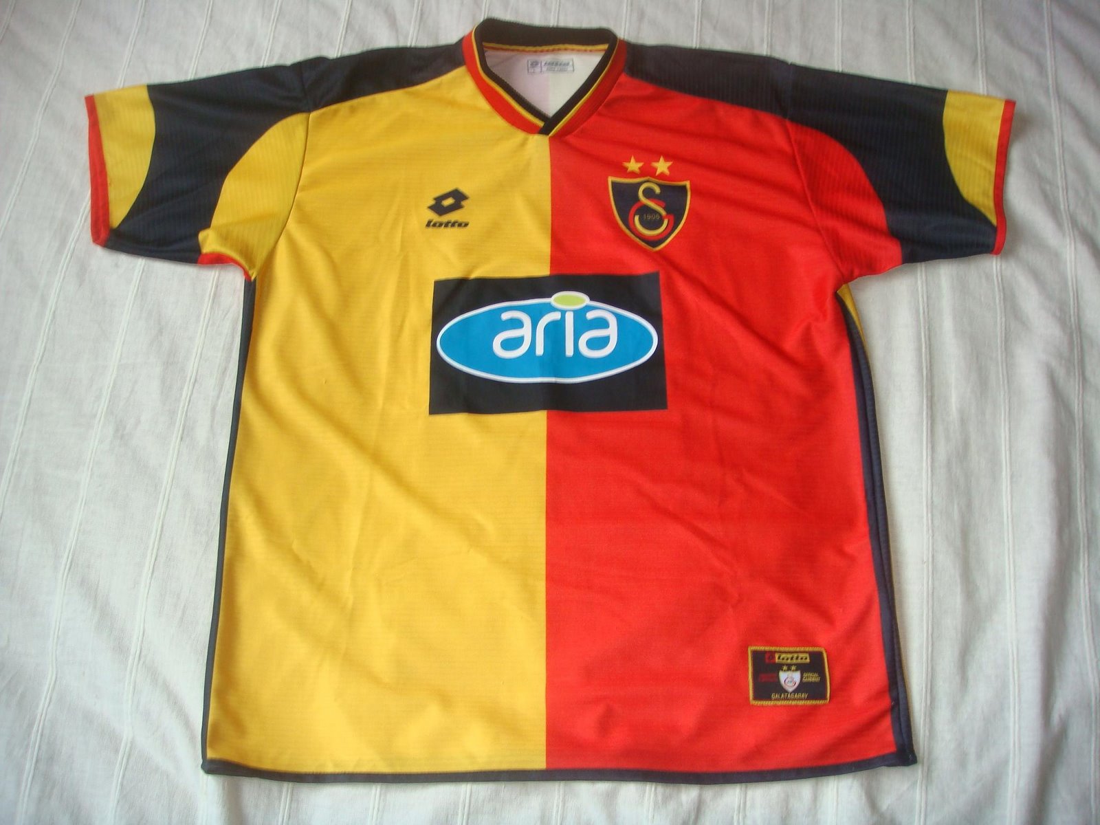 [2001-2002+First+Maches+Home.JPG]