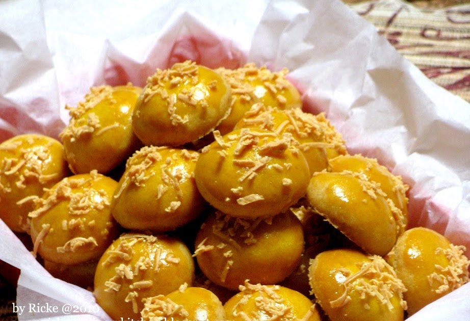 Just My Ordinary Kitchen&hellip; KUE KERING MELINJO KEJU