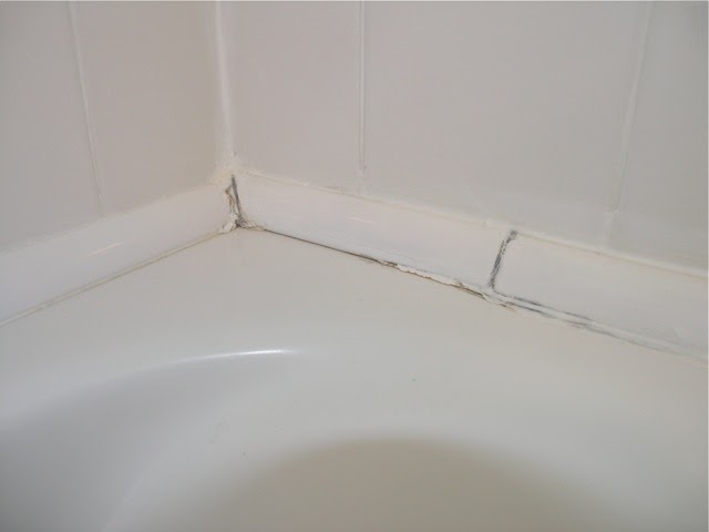 How to Remove and Replace Old Tub Caulk 