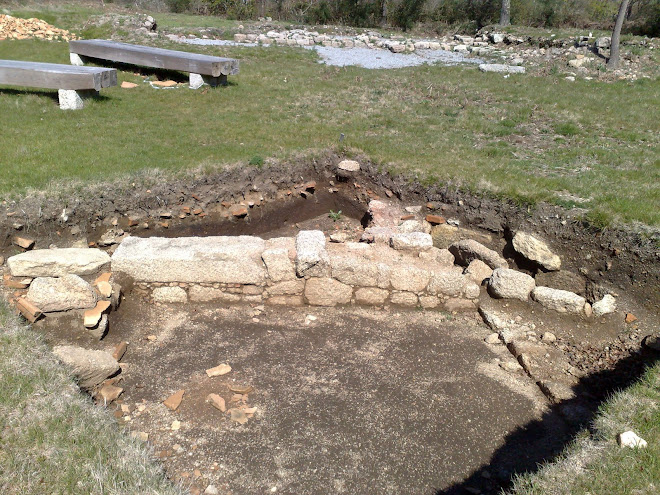 «sagrado», nome dado pelos populares a ruinas.