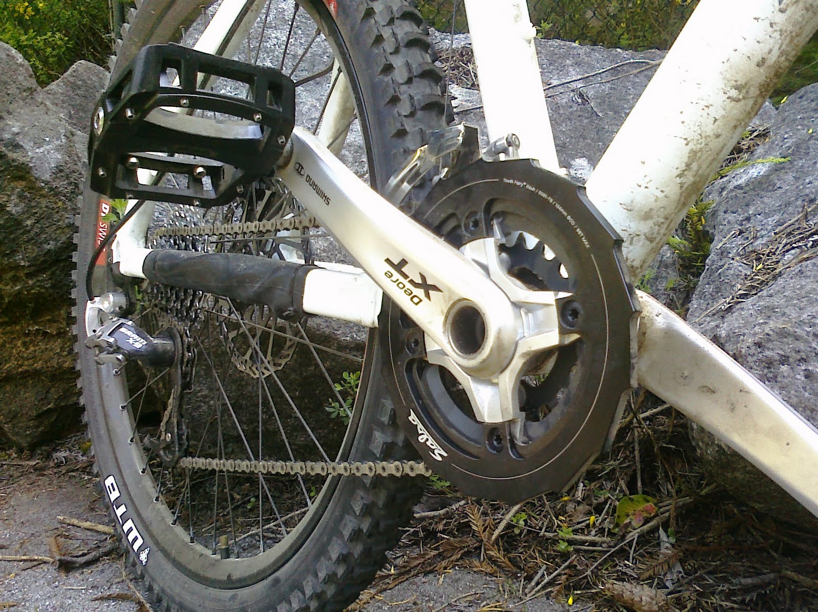xt triple crankset