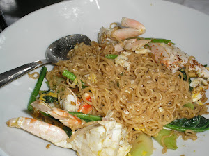 delicious and tasty friend instant noodle with crab!