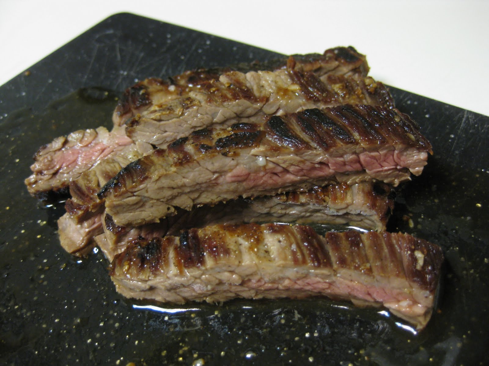 food for scot Skirt Steak Salad with Arugula and Blue Cheese