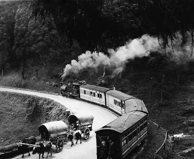 Darjeeling+Hill+Train