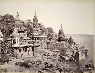 Varanasi+ghats+burning