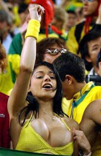 [http://1.bp.blogspot.com/_pD3WiDthLww/SzYNvUevh2I/AAAAAAAAAMs/xcb4dxf_8eU/s320/brazil-babes-3%5B1%5D.jpg]