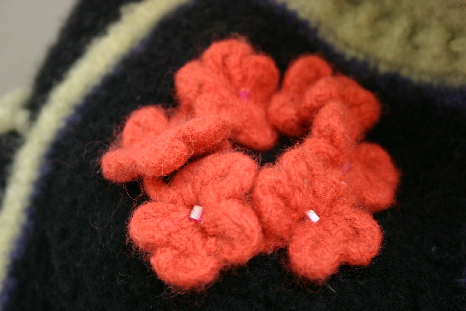 [Felted+Purse+2.JPG]
