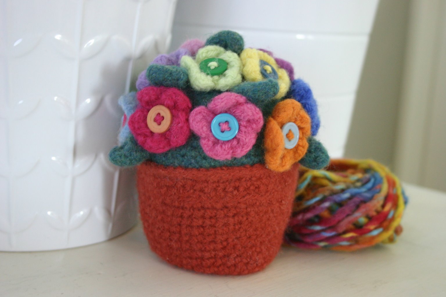 [Felted+Pot+3.JPG]