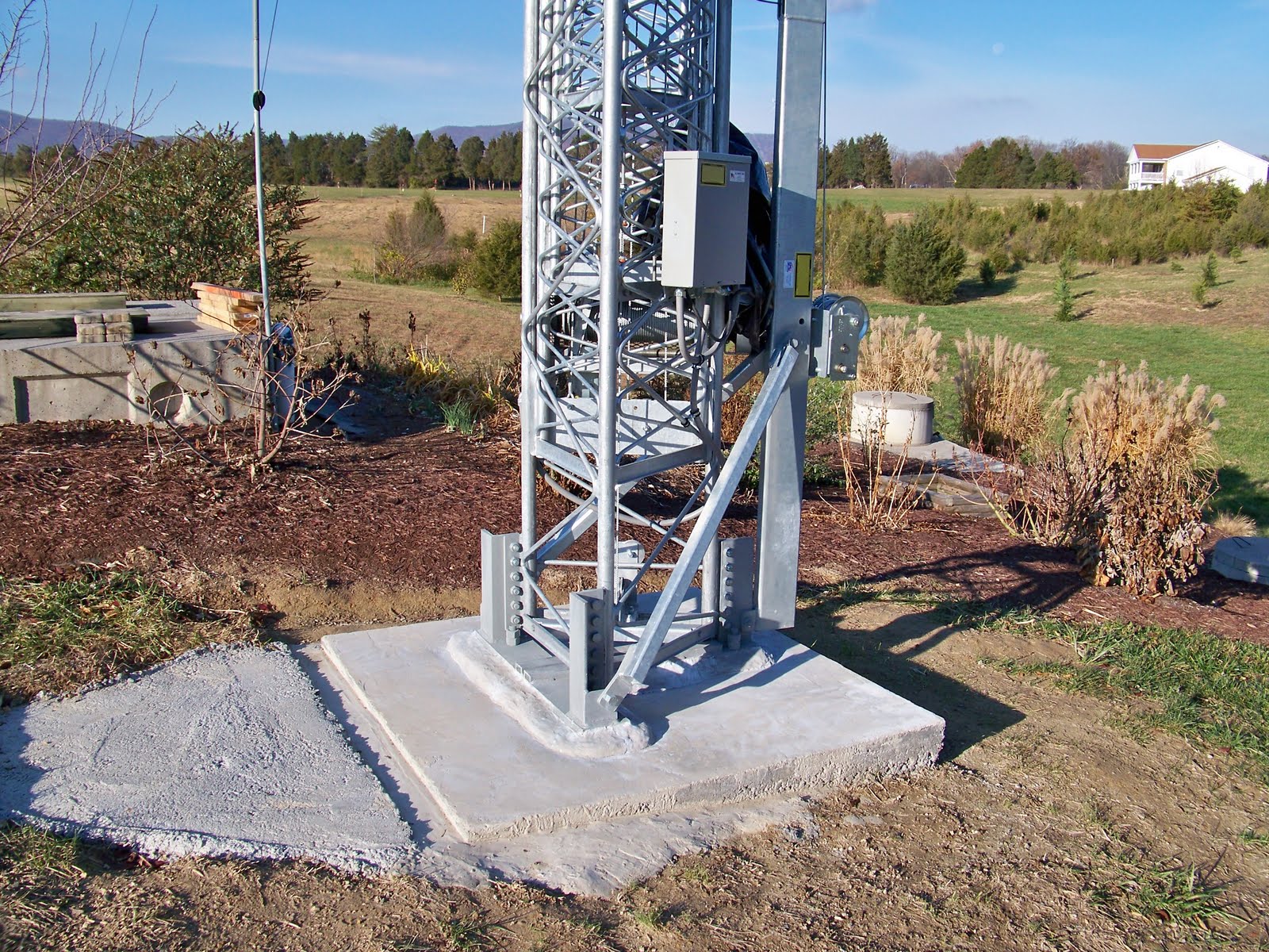 Amateur (Ham) Radio Station AB4D July 2010