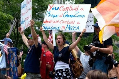 NYC: Protesters demonstrate for, against 'Ground Zero' mosque