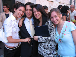 Trionfante e beato tra le donne...