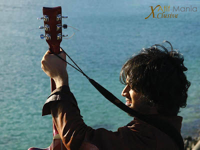 Gulabi Aankhen Lyrics