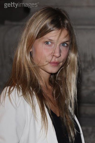 [clemence-poesy-pary-sep2008-3.jpg]