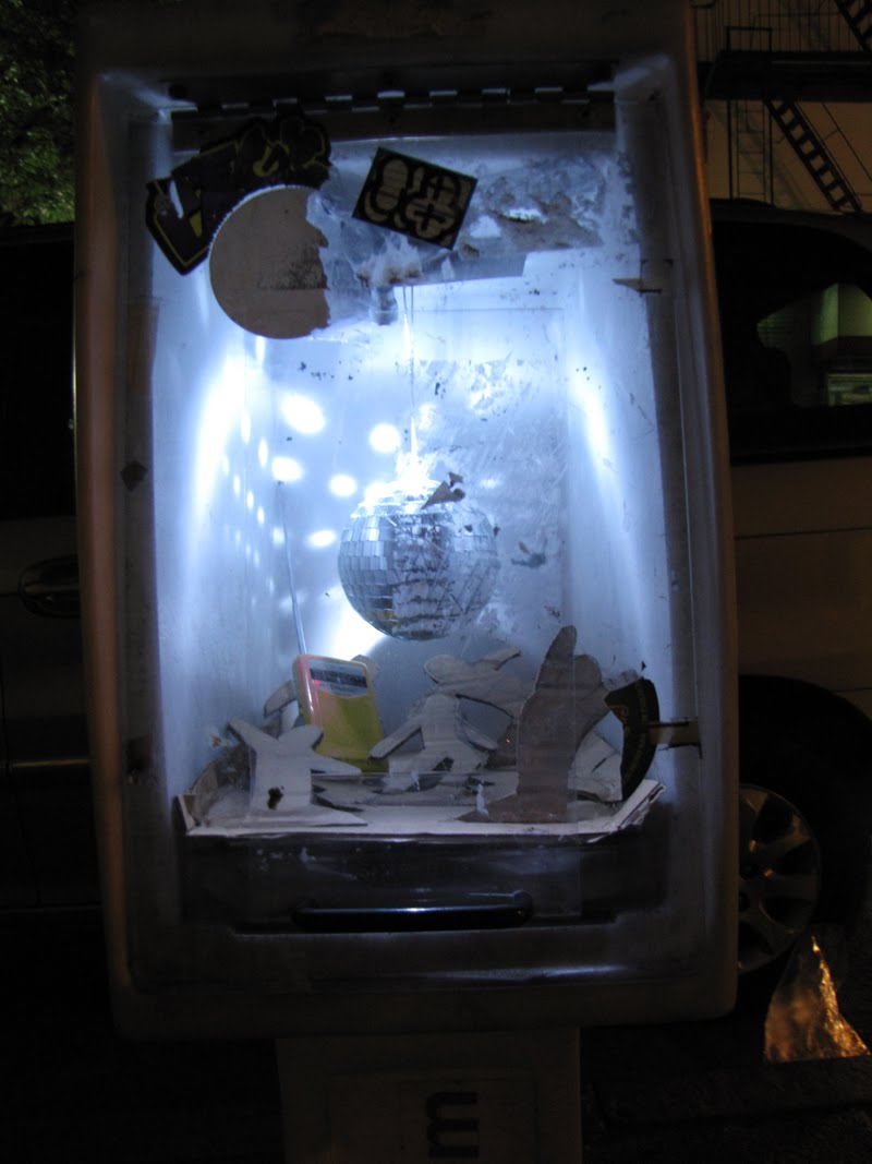 [2009-08-12-B.jpg]