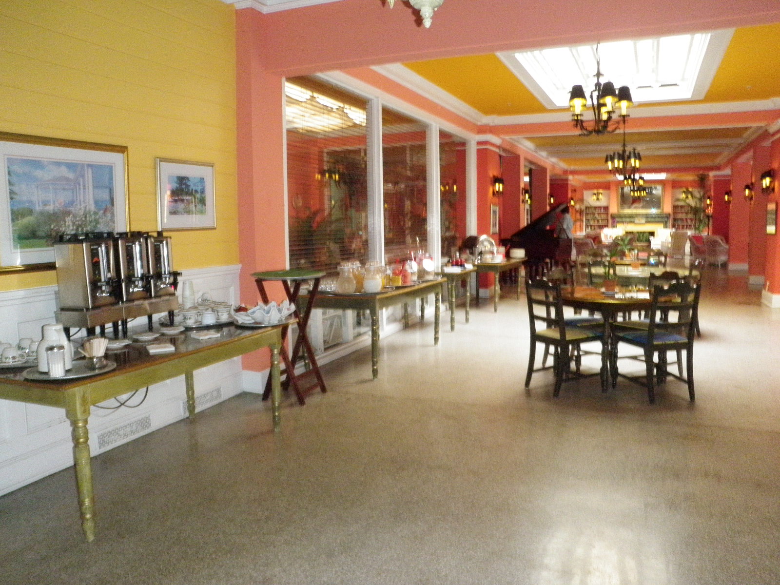 Breakfast at The Colony Hotel in Delray Beach Downtown