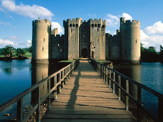 Bodiam Castle and Bridge Wallpapers