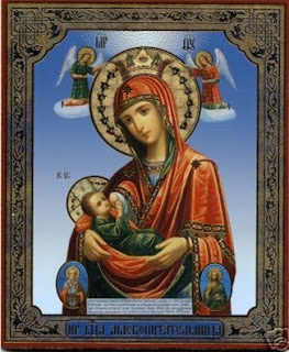 Mother Mary carrying child Jesus in her hands free religious Christian pictures gallery