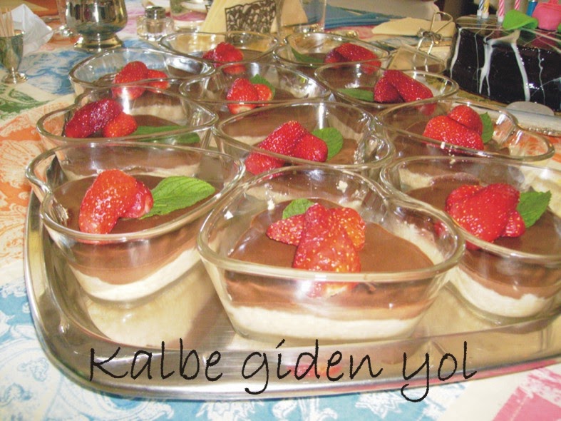 Kalbe Giden Yol ACIBADEM KURABİYELİ ÇİKOLATA MUS