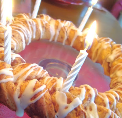 Cinnamon Roll Wreath Bread With Candles