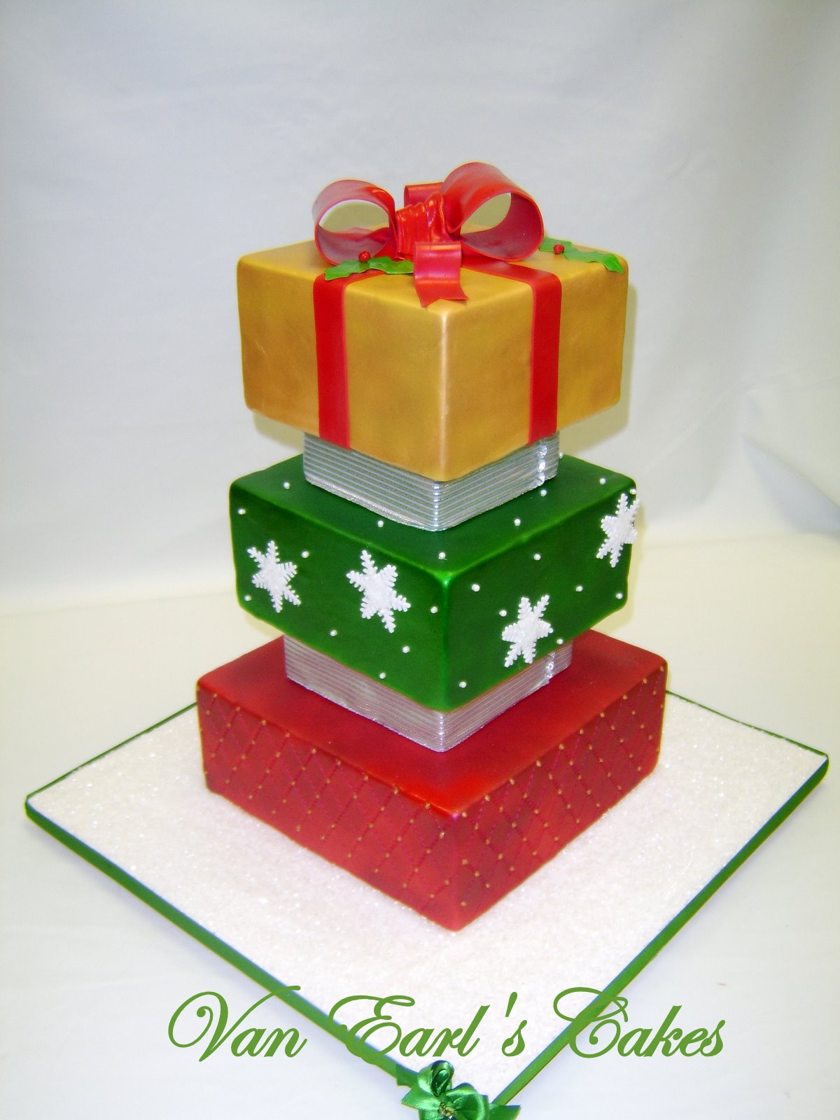 Van Earl s Cakes: Christmas Present Holiday Cake