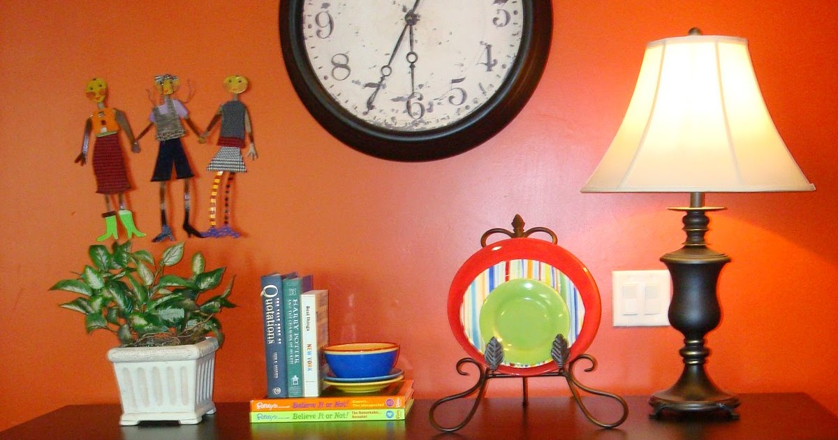 ImagineCozy How to Decorate an Accessory Table