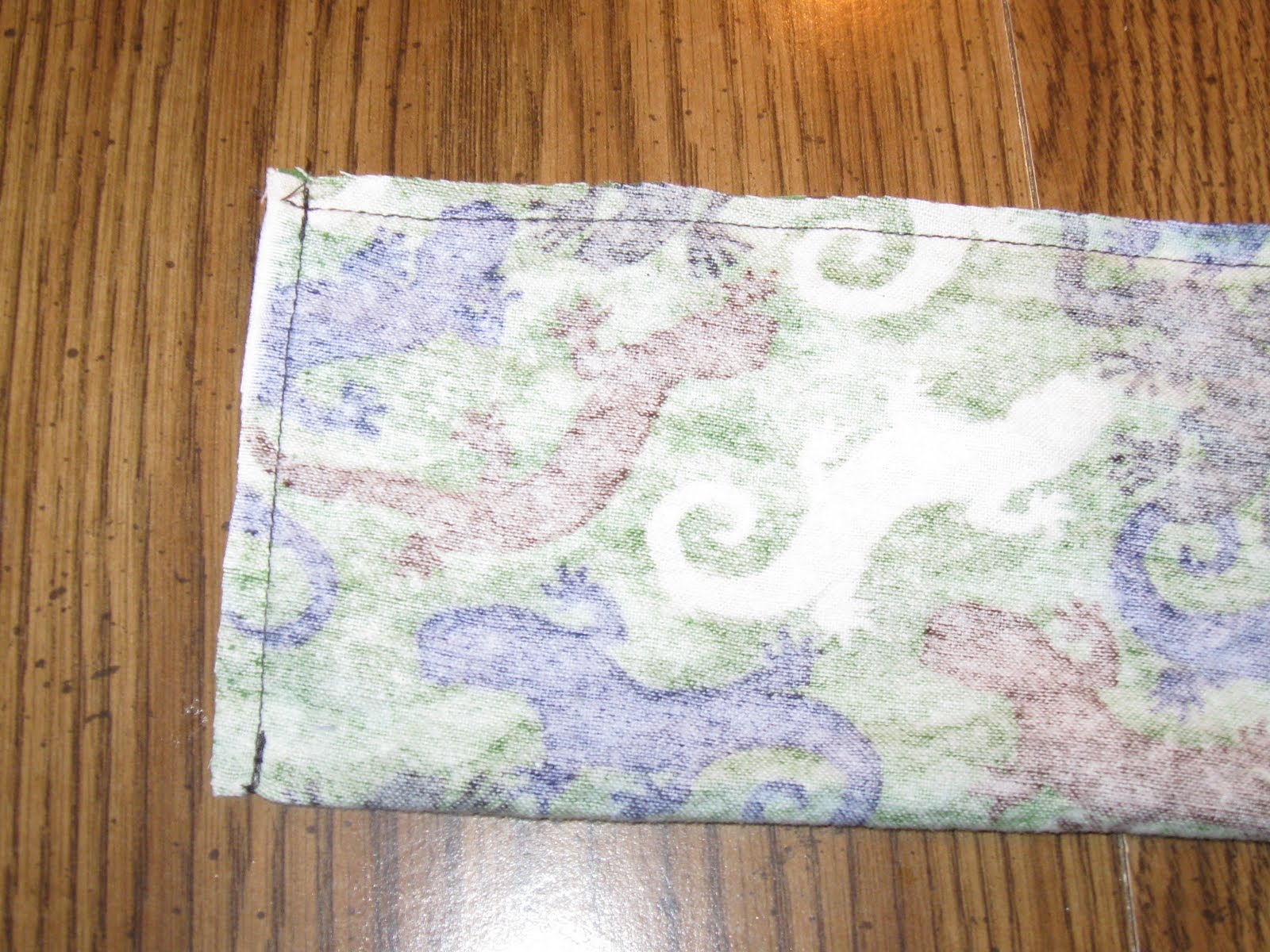 The Family Scientista Hot/Cold Neck Wrap for Dad