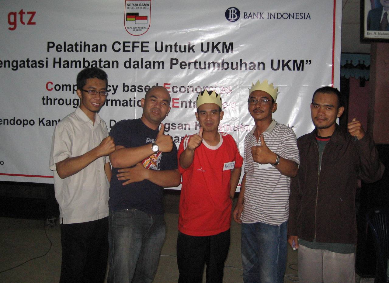 [cefe-3R.JPG]