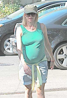 Naomi Watts Pregnant