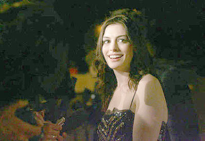 Anne Hathaway Valentino Garavani Designer Exhibition