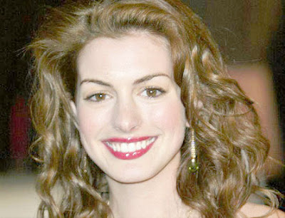 Anne Hathaway Vanity Fair Oscar Party