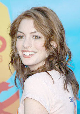 Anne Hathaway Teen Choice Awards