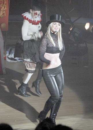 [Britney+Spears+27th+Birthday+Pictures+(1).jpg]
