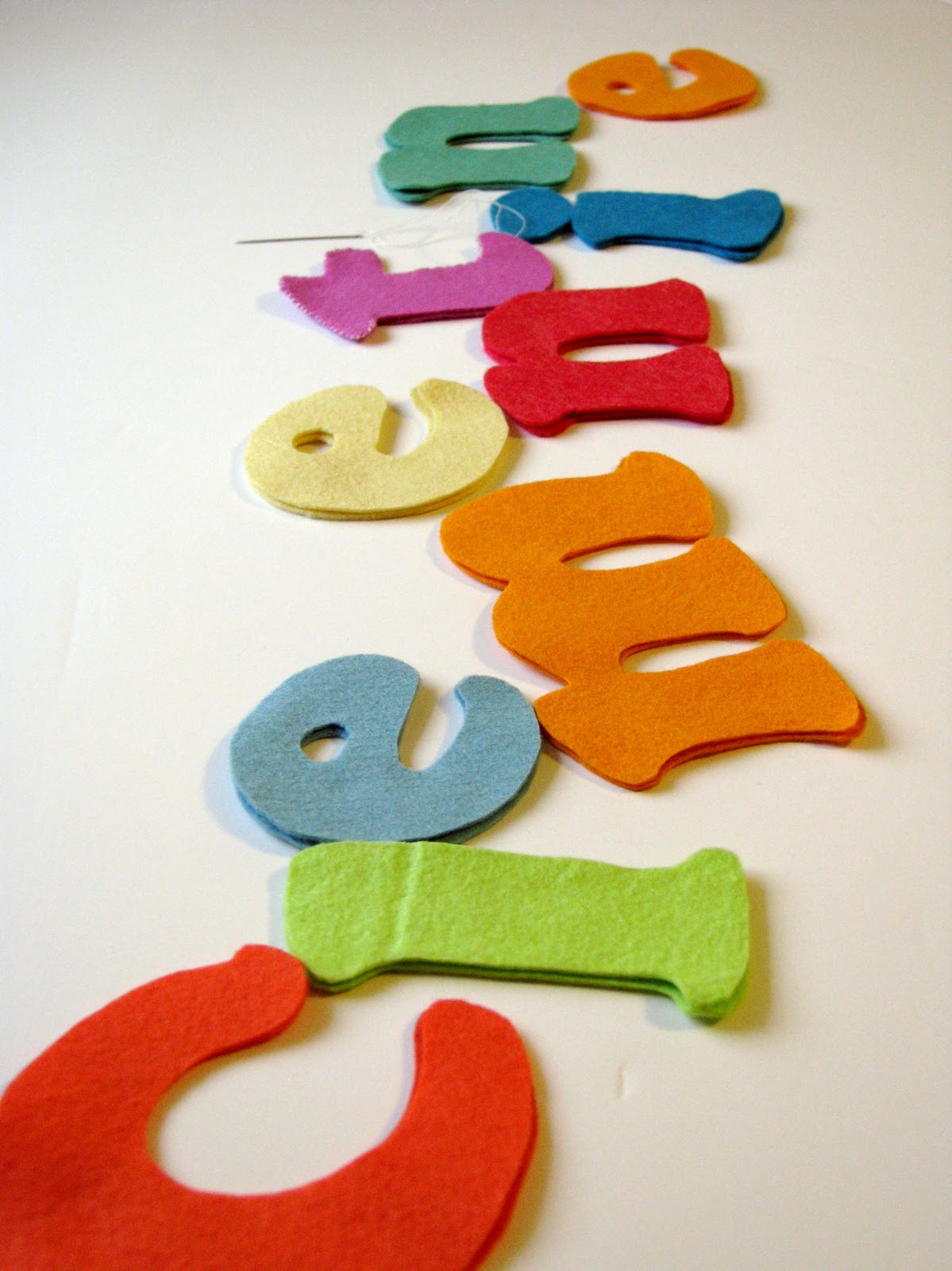 Make these easy felt letters (with free template!)