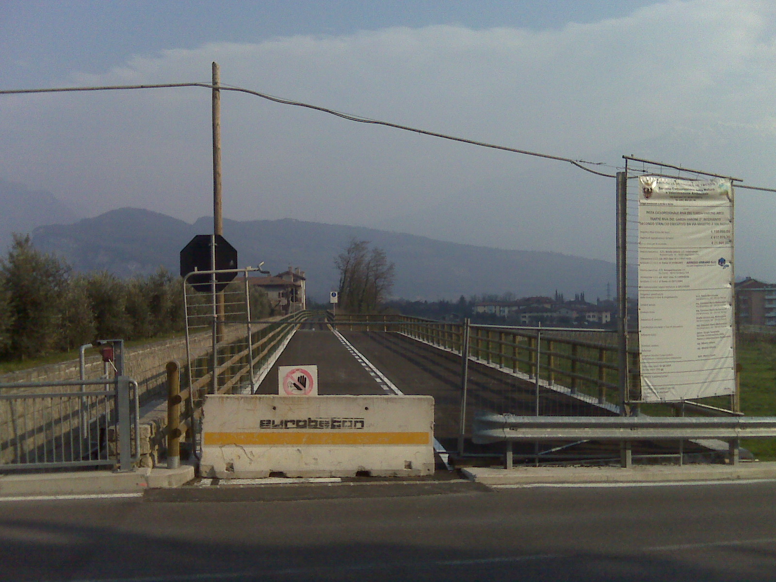 [=?utf-8?B?SU1HMDAxODYuanBn?=-742236]