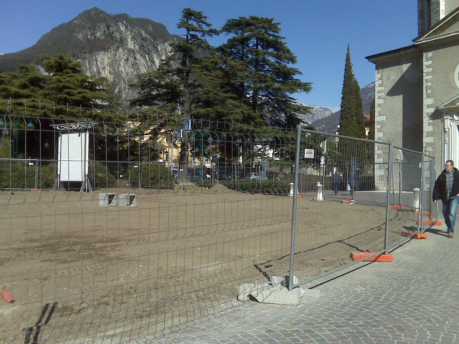 [=?utf-8?B?SU1HMDAxOTYuanBn?=-786005]