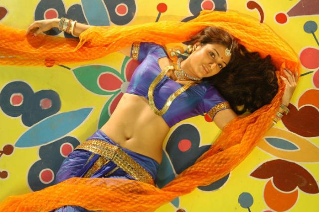 [Actress+Tabu+hot+pictures+(3).jpg]