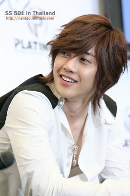 [Kim-Hyun-Joong-3.jpg]