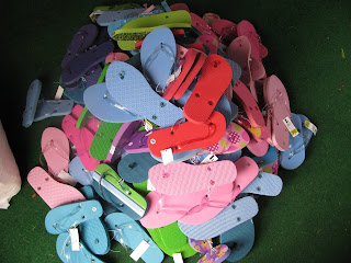 dollar general flip flops