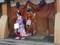 舞妓さんはだらりの帯