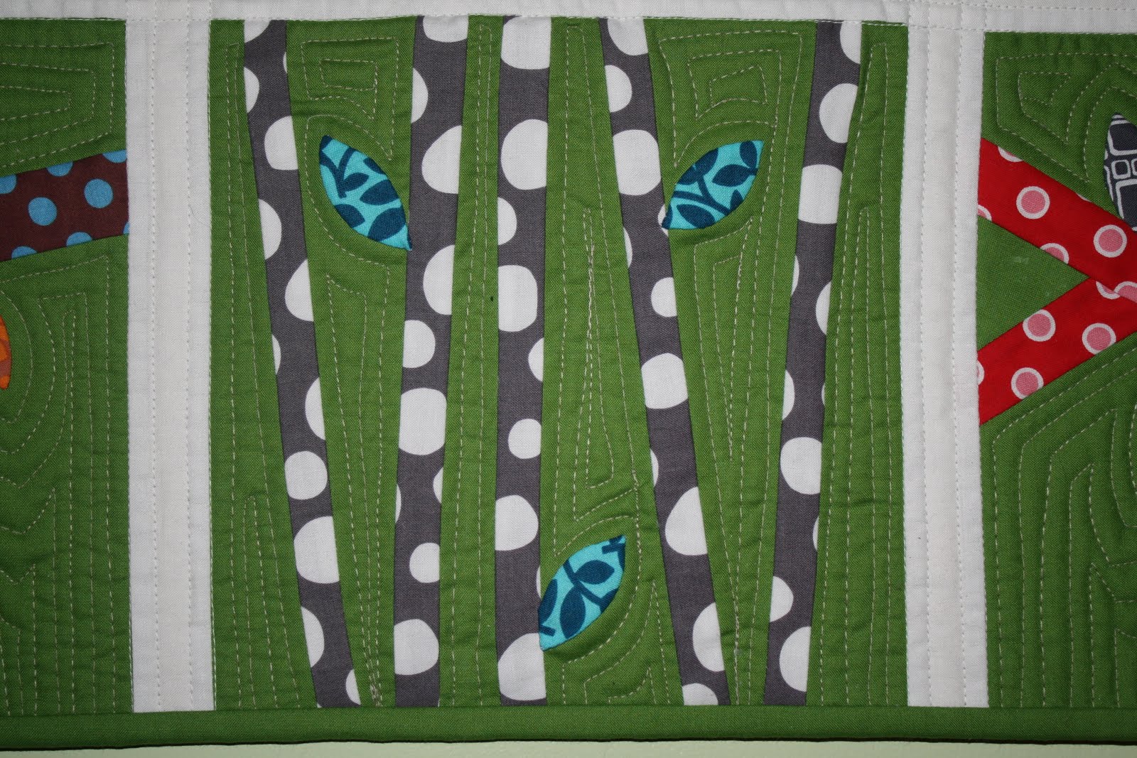 APPLIQUE TODAY Tree Quilt Finished