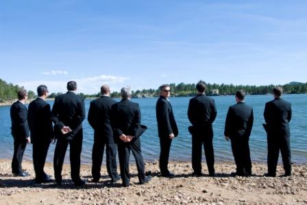 [guys+on+lake.jpg]