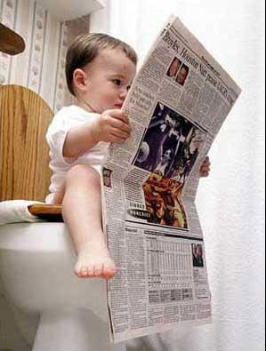 Une kur kam qene i vogel ! Funny_child+reading_newspaper