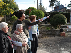 SAN OSCAR Y LAS TRES VIRGENES MIRANDO LA LUZ