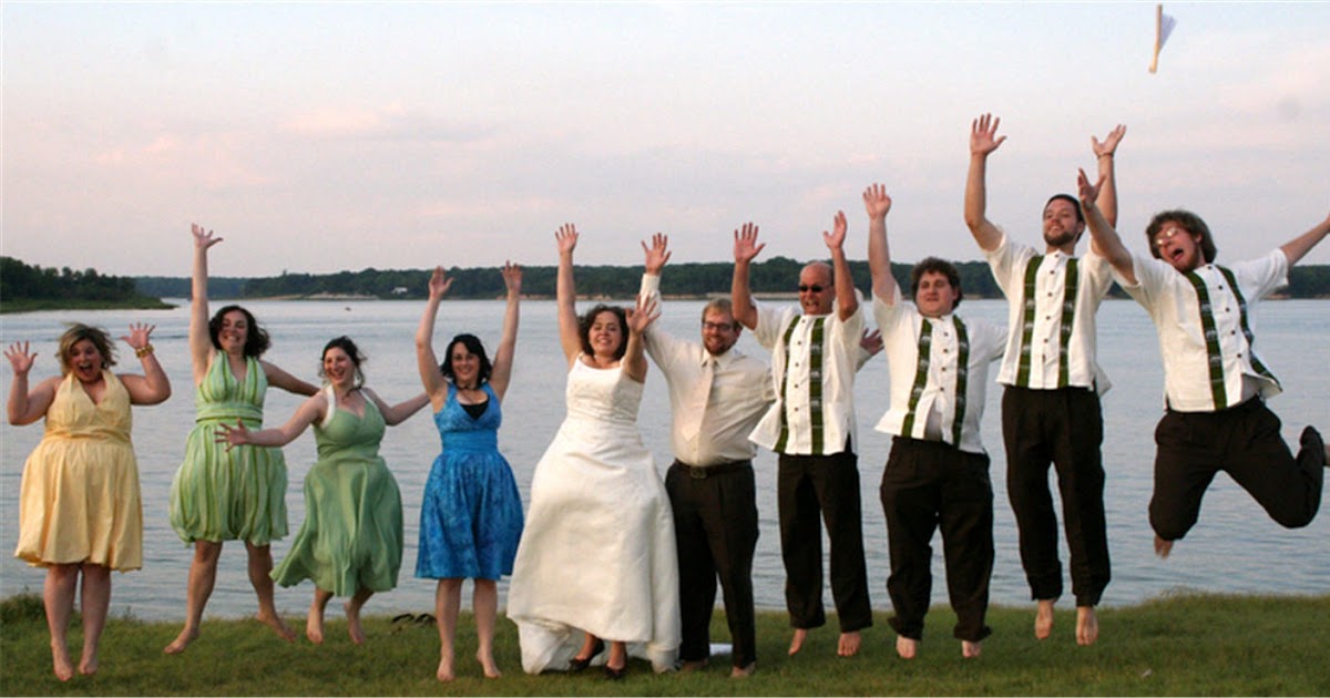 Canadian Bride Wedding Party nontraditional poses