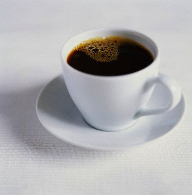 فنجان القهوة الأول في غيابك