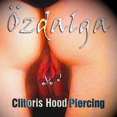Clitoris%2BHood%2BPiercing%2BFRONT.jpg